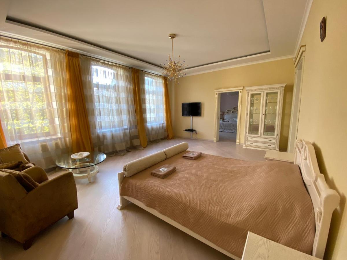 לבוב Grand Apartment מראה חיצוני תמונה