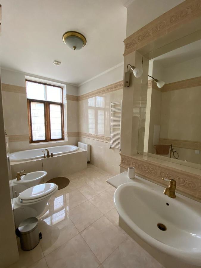 לבוב Grand Apartment מראה חיצוני תמונה