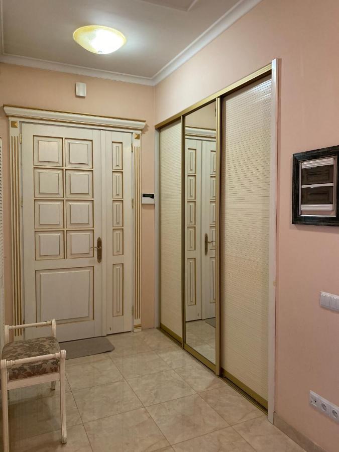 לבוב Grand Apartment מראה חיצוני תמונה