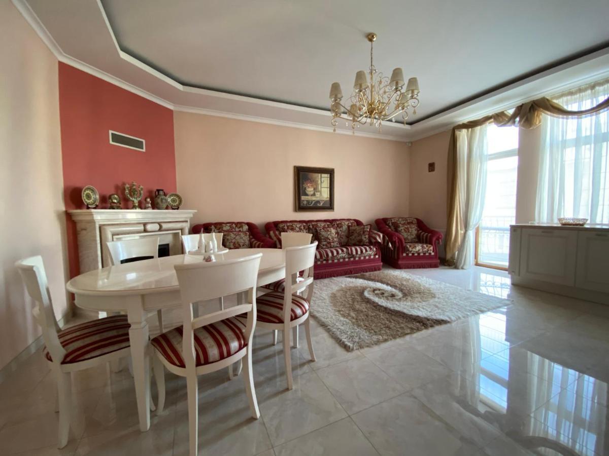 לבוב Grand Apartment מראה חיצוני תמונה